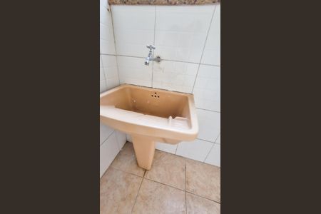 Casa à venda com 70m², 2 quartos e 1 vagaÁrea de Serviço