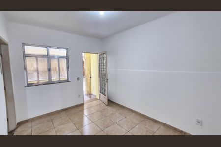 Casa à venda com 70m², 2 quartos e 1 vagaSala