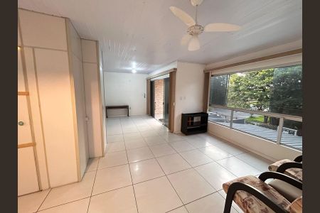 Casa para alugar com 55m², 1 quarto e 1 vagaSala/Quarto