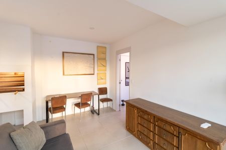 Sala de apartamento para alugar com 1 quarto, 40m² em Petrópolis, Porto Alegre