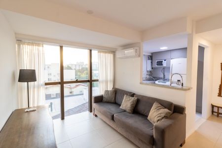 Sala de apartamento para alugar com 1 quarto, 40m² em Petrópolis, Porto Alegre