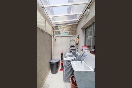 Casa de condomínio para alugar com 56m², 2 quartos e 1 vagaÁrea de Serviço