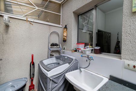 Casa de condomínio para alugar com 56m², 2 quartos e 1 vagaÁrea de Serviço