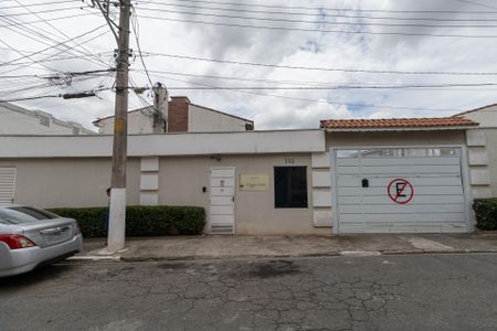 Casa de condomínio para alugar com 56m², 2 quartos e 1 vagaFachada