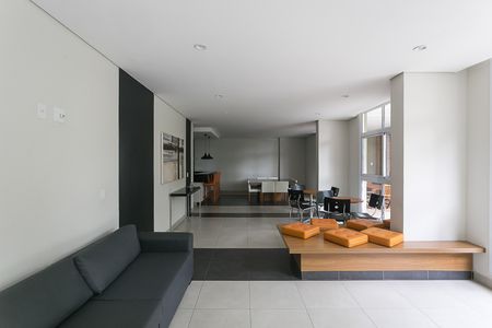 Apartamento à venda com 38m², 1 quarto e 1 vaga Apartamento à venda com 38m², 1 quarto e 1 vagaÁrea comum - Salão de festas