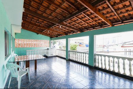 Casa para alugar com 208m², 2 quartos e 1 vagaVaranda