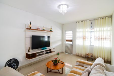 Sala de casa para alugar com 2 quartos, 208m² em Jardim Bebedouro, Guarulhos