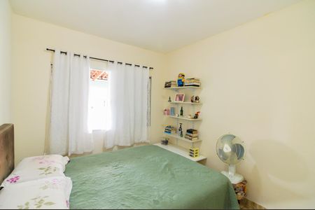 Casa para alugar com 208m², 2 quartos e 1 vagaQuarto 2