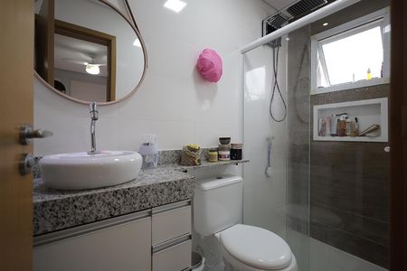 Apartamento à venda com 72m², 3 quartos e 1 vaga Apartamento à venda com 72m², 3 quartos e 1 vagaBanheiro Quarto Suíte