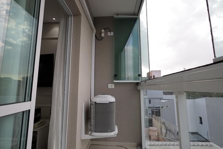 Apartamento à venda com 72m², 3 quartos e 1 vaga Apartamento à venda com 72m², 3 quartos e 1 vagaSacada