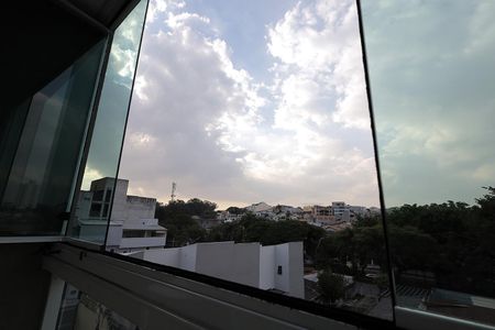 Apartamento à venda com 72m², 3 quartos e 1 vaga Apartamento à venda com 72m², 3 quartos e 1 vagaSacada