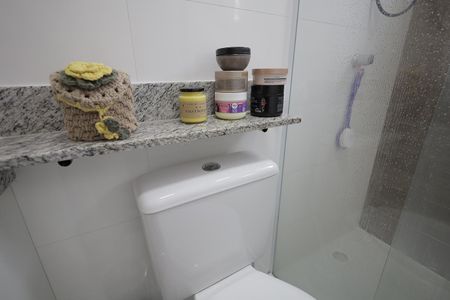Apartamento à venda com 72m², 3 quartos e 1 vaga Apartamento à venda com 72m², 3 quartos e 1 vagaBanheiro Quarto Suíte