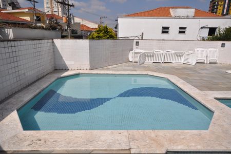 Apartamento à venda com 230m², 4 quartos e 4 vagasÁrea comum - Piscina