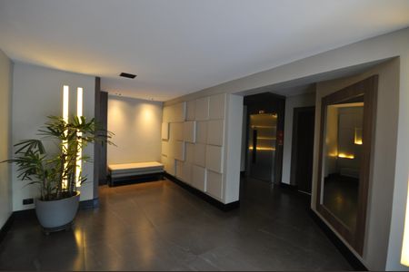 Apartamento à venda com 230m², 4 quartos e 4 vagasHall Social
