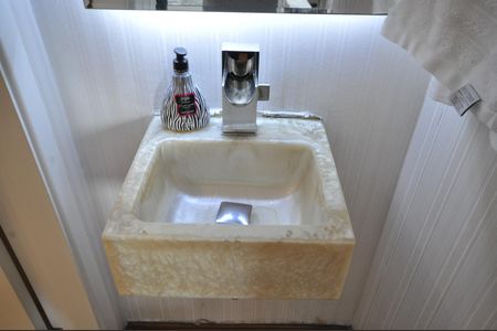 Apartamento à venda com 230m², 4 quartos e 4 vagasLavabo