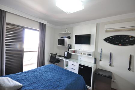 Apartamento à venda com 230m², 4 quartos e 4 vagasSuíte 3
