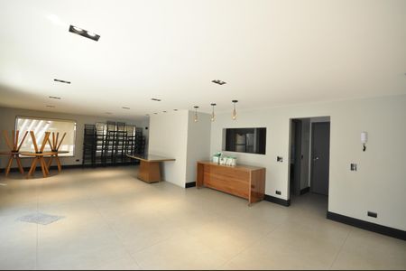 Apartamento à venda com 230m², 4 quartos e 4 vagasÁrea comum - Salão de festas