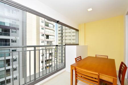 varanda sala de jantar de kitnet/studio para alugar com 1 quarto, 37m² em Pompeia, São Paulo