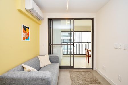 sala de estar de kitnet/studio para alugar com 1 quarto, 37m² em Pompeia, São Paulo