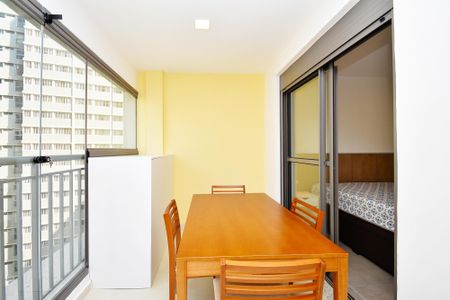 varanda sala de jantar de kitnet/studio para alugar com 1 quarto, 37m² em Pompeia, São Paulo