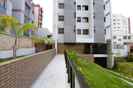 Apartamento à venda com 95m², 3 quartos e 2 vagasEntrada