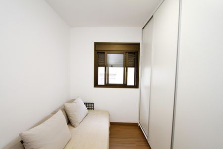 Apartamento à venda com 95m², 3 quartos e 2 vagasQuarto 2