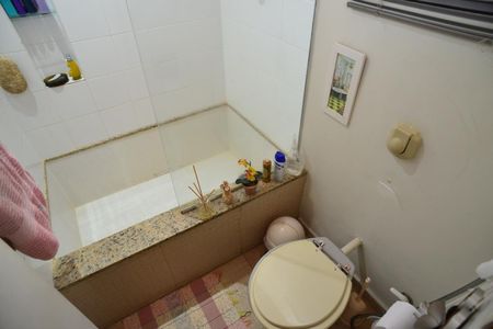 Casa à venda com 96m², 2 quartos e sem vaga Casa à venda com 96m², 2 quartos e sem vagaBanheiro Suíte