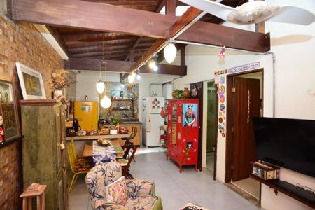 Sala de TV de casa à venda com 1 quarto, 96m² em Itanhangá, Rio de Janeiro