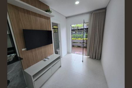 Sala de casa para alugar com 1 quarto, 33m² em Santa Monica, Florianópolis