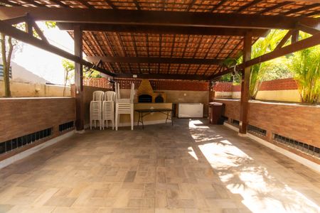 Apartamento para alugar com 64m², 2 quartos e 1 vagaÁrea comum