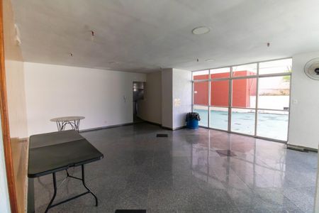 Apartamento para alugar com 64m², 2 quartos e 1 vagaÁrea comum