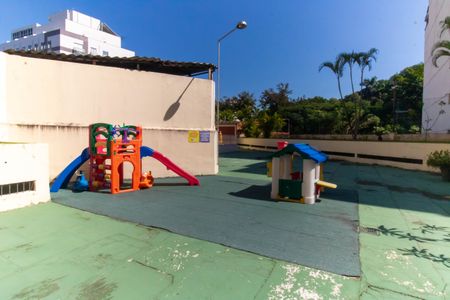 Apartamento para alugar com 64m², 2 quartos e 1 vagaÁrea comum