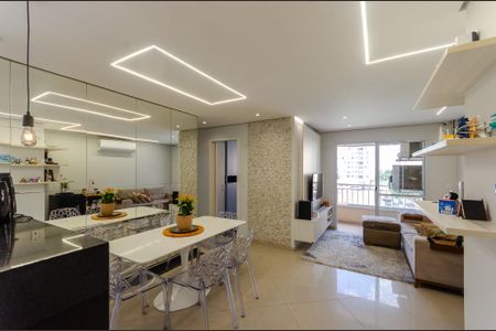 Apartamento à venda com 65m², 2 quartos e 2 vagasEntrada
