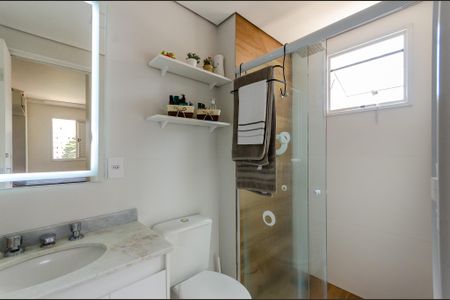 Apartamento à venda com 65m², 2 quartos e 2 vagasSuíte  - Banheiro