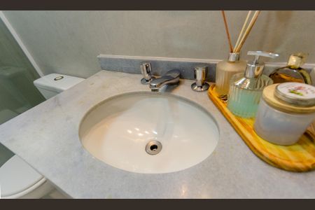Apartamento à venda com 65m², 2 quartos e 2 vagasBanheiro
