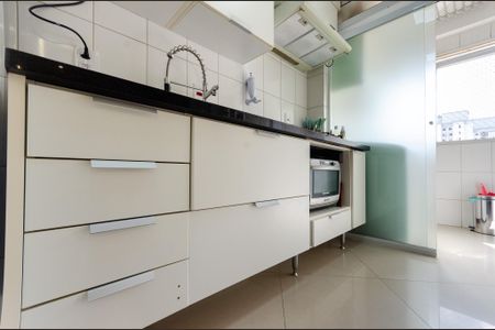 Apartamento à venda com 65m², 2 quartos e 2 vagasCozinha