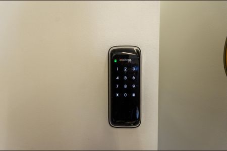 Apartamento à venda com 65m², 2 quartos e 2 vagasFechadura Eletrônica