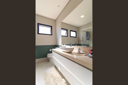 Casa de condomínio à venda com 280m², 4 quartos e 4 vagasBanheiro da Suite 03