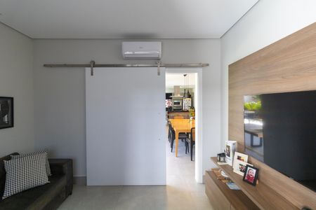 Casa de condomínio à venda com 280m², 4 quartos e 4 vagasSala de TV