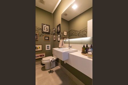 Casa de condomínio à venda com 280m², 4 quartos e 4 vagasLavabo