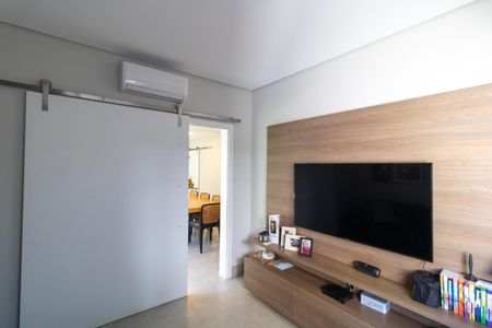 Casa de condomínio à venda com 280m², 4 quartos e 4 vagasSala de TV