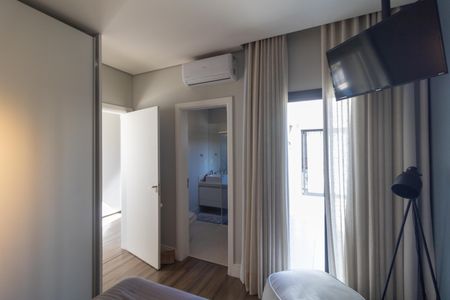 Casa de condomínio à venda com 280m², 4 quartos e 4 vagasSuite 04