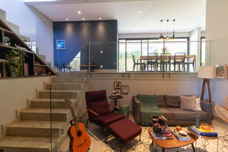 Casa de condomínio à venda com 280m², 4 quartos e 4 vagasSalas