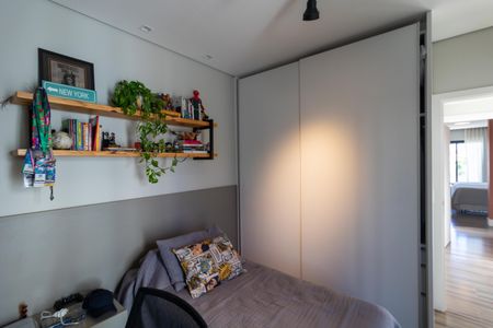 Casa de condomínio à venda com 280m², 4 quartos e 4 vagasSuite 04