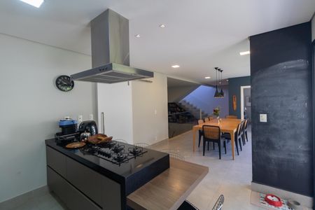 Casa de condomínio à venda com 280m², 4 quartos e 4 vagasCozinha