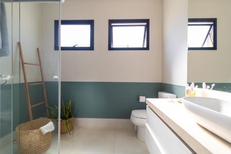 Casa de condomínio à venda com 280m², 4 quartos e 4 vagasBanheiro da Suite 03
