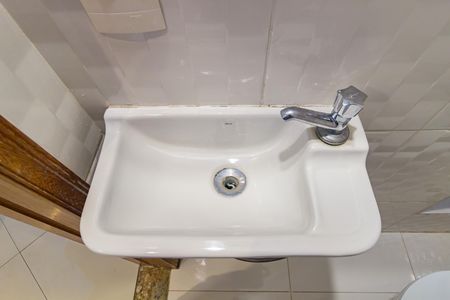 Casa à venda com 140m², 3 quartos e 2 vagas Casa à venda com 140m², 3 quartos e 2 vagasDetalhe - Lavabo