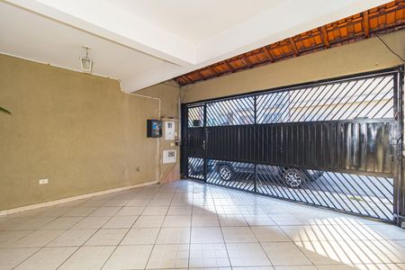 Casa à venda com 140m², 3 quartos e 2 vagas Casa à venda com 140m², 3 quartos e 2 vagasGaragem