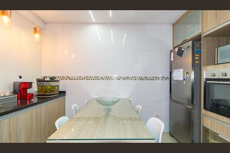 Casa à venda com 140m², 3 quartos e 2 vagas Casa à venda com 140m², 3 quartos e 2 vagasCozinha