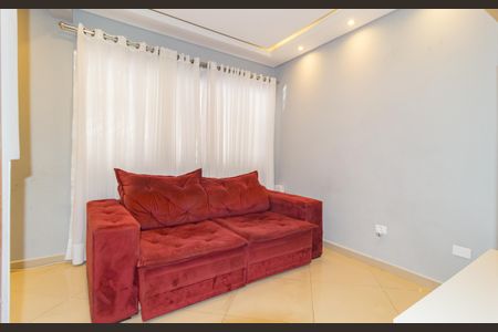 Casa à venda com 140m², 3 quartos e 2 vagas Casa à venda com 140m², 3 quartos e 2 vagasSala